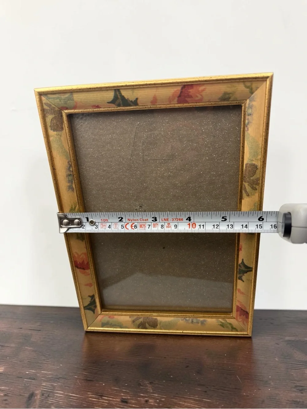 Vintage 90s Metal 5x7 Picture Frame w/ Beige Green Gold Tone Floral Boho Leaves